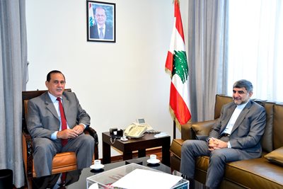 الوزير حب الله يبحث مع السفير فيروزنيا  في تطوير التعاون بين لبنان وايران