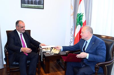 التقى وزير الصناعة جورج بوشكيان  سفير روسيا في لبنان الكسندر روداكوف،